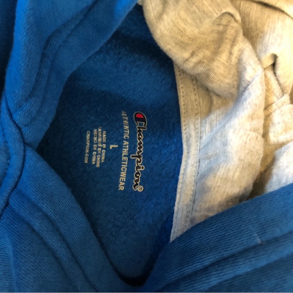 Champion hoodie - Picture 3 of 5